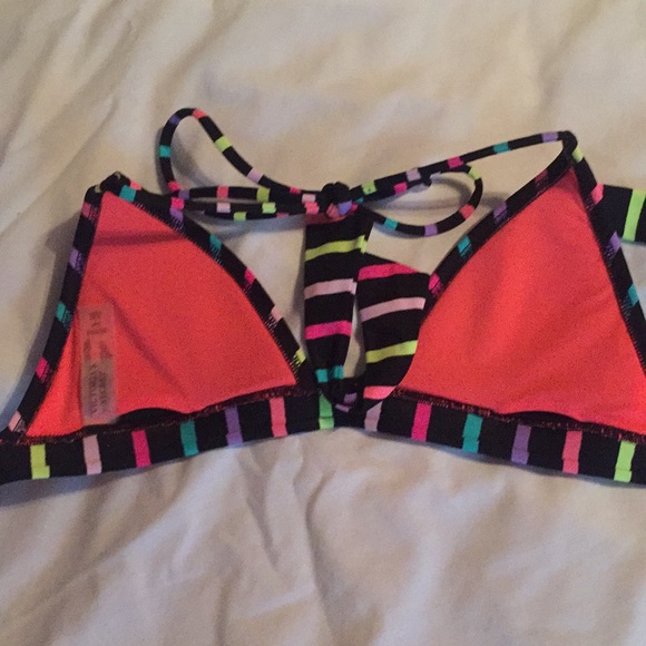 Victoria’s Secret Swim Top - Picture 4 of 4